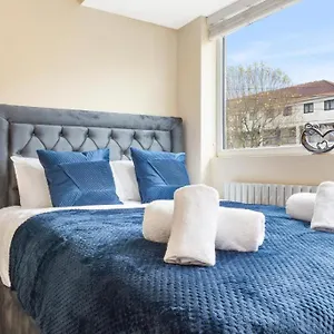 https://twickenham-isleworth.brighton-hotels-england.com